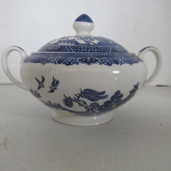 Blue Willow Sugar Bowl With Lid Cobalt Blue White Sugar Bowl England Blue china - Picture 2 of 7